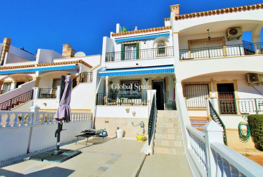 Venta - 2. Casa de pueblo -
ORIHUELA COSTA - VILLAMARTÍN