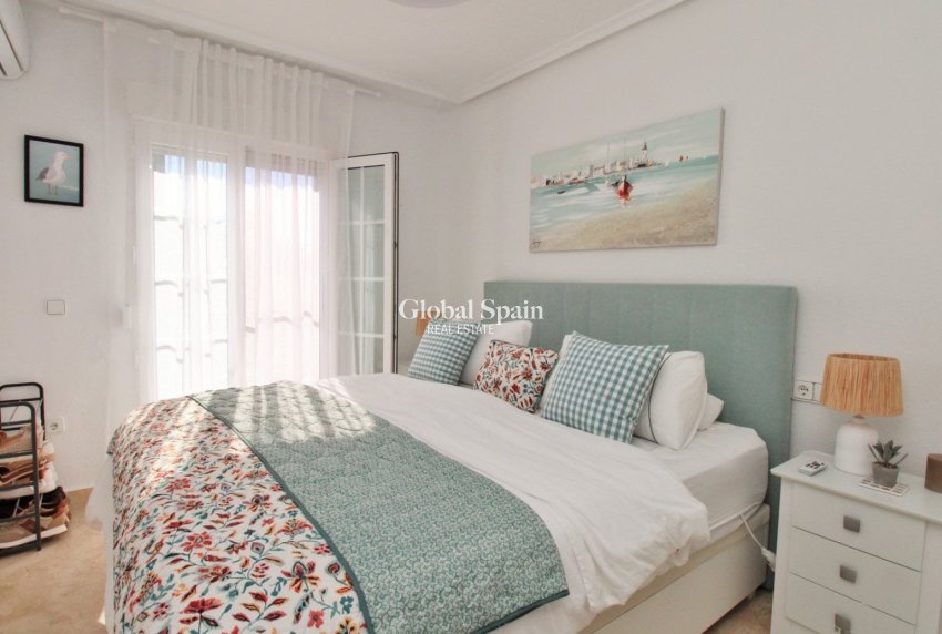 Venta - 2. Casa de pueblo -
ORIHUELA COSTA - VILLAMARTÍN