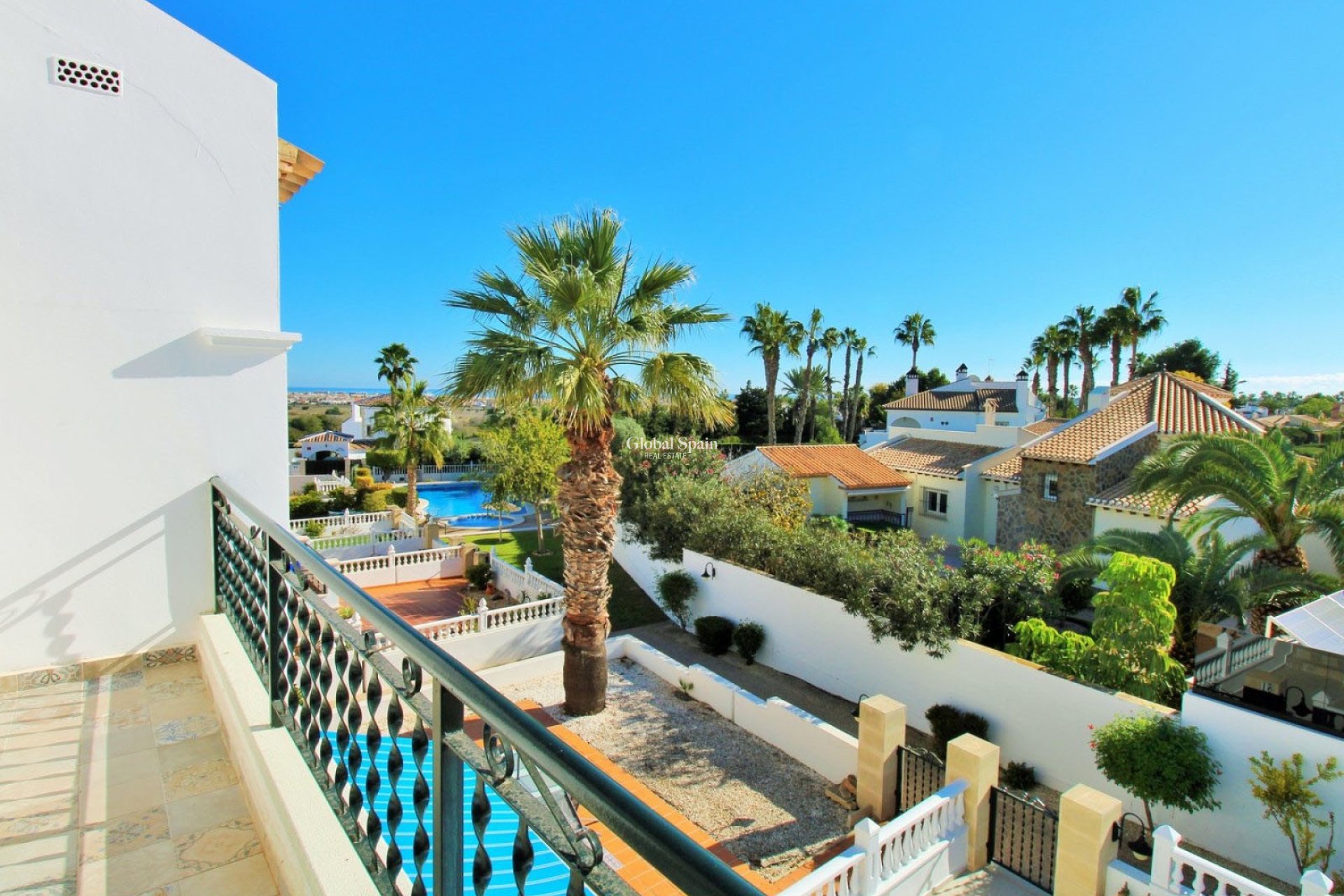 Venta - 2. Casa de pueblo -
ORIHUELA COSTA - VILLAMARTÍN