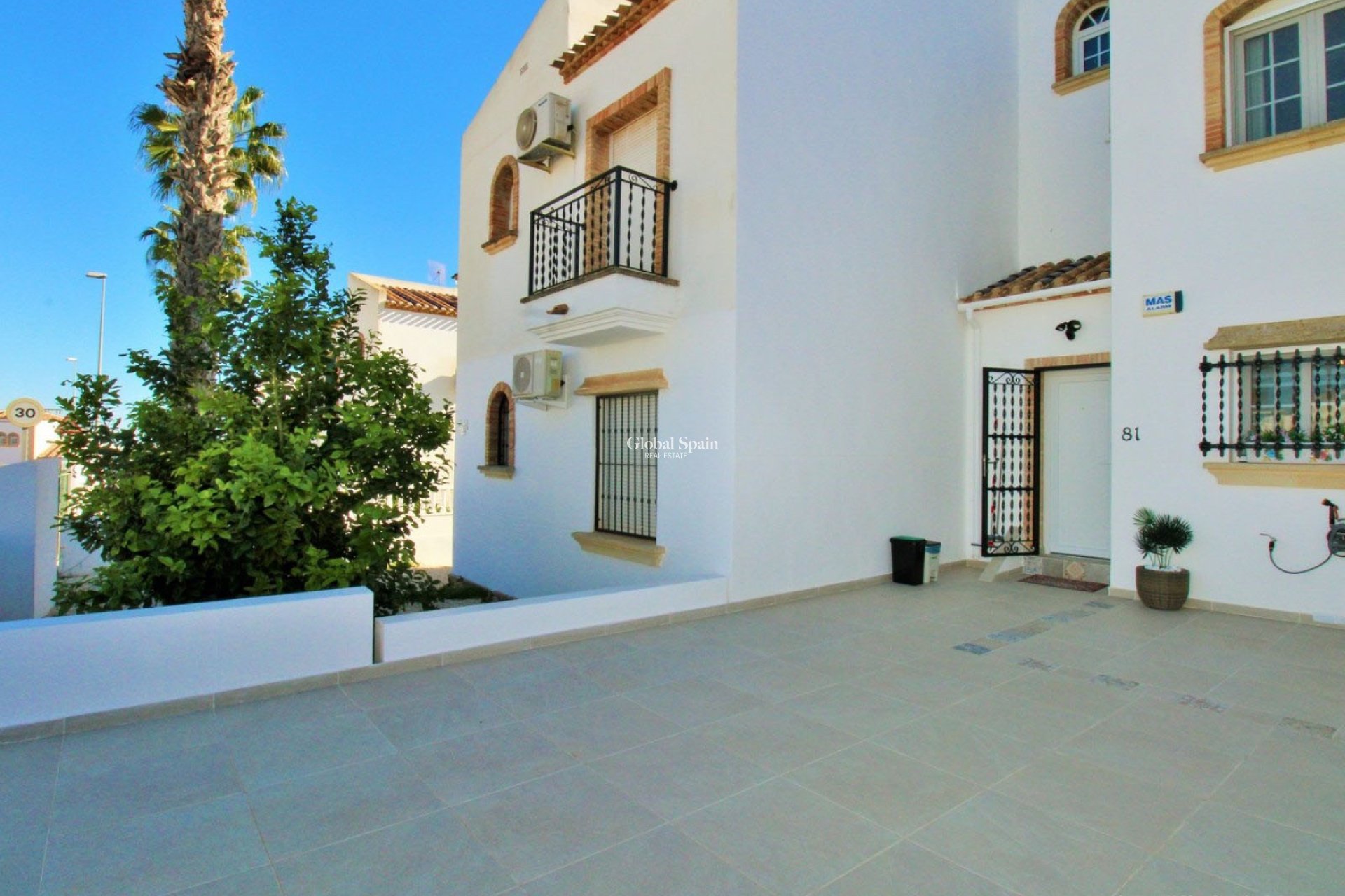 Venta - 2. Casa de pueblo -
ORIHUELA COSTA - VILLAMARTÍN