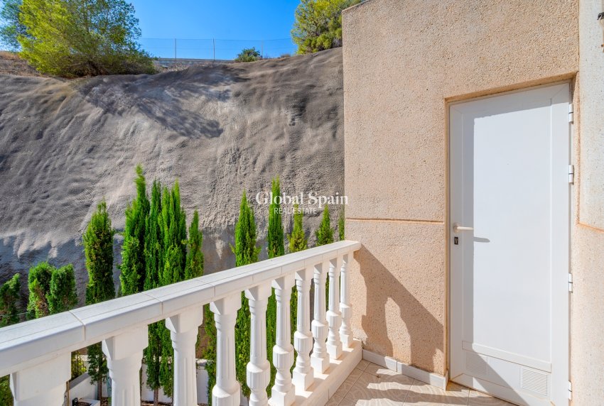 Venta - 3. Villa adosada -
CIUDAD QUESADA - Costa Blanca South