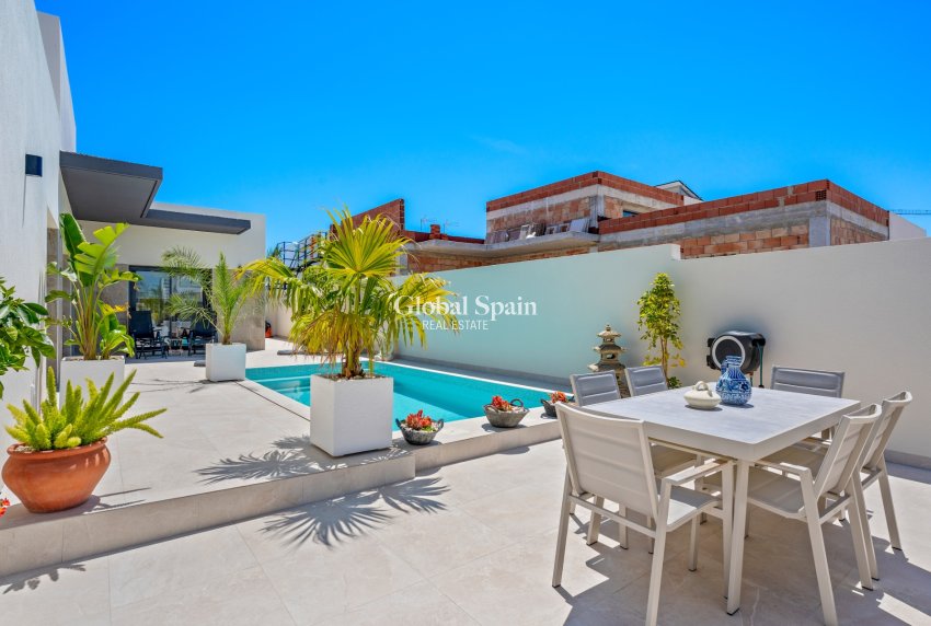 Venta - 6. Villa independiente -
DAYA NUEVA - Costa Blanca South