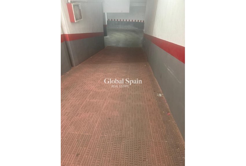 Venta - APARCAMIENTO / GARAJE -
TORREVIEJA - La Mata pueblo