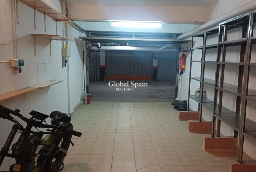 Venta - APARCAMIENTO / GARAJE -
TORREVIEJA - Los Europeos