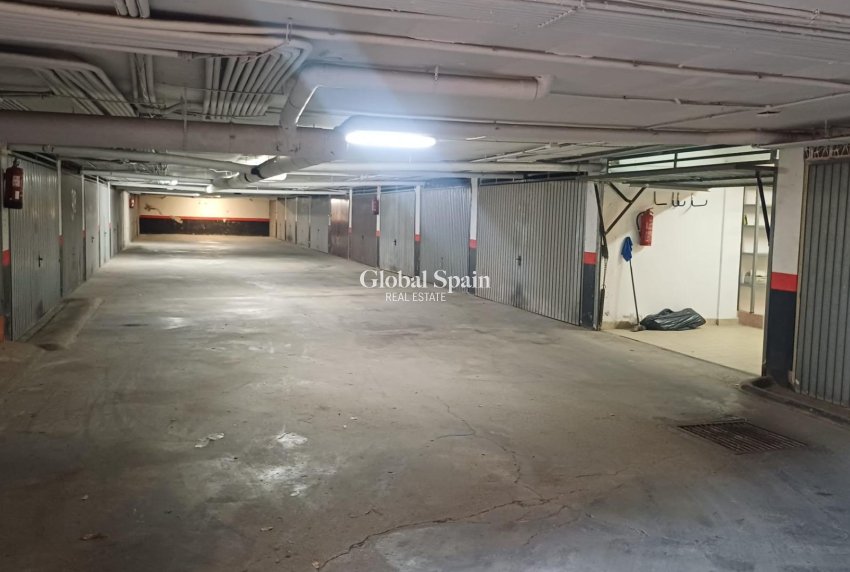 Venta - APARCAMIENTO / GARAJE -
TORREVIEJA - Los Europeos
