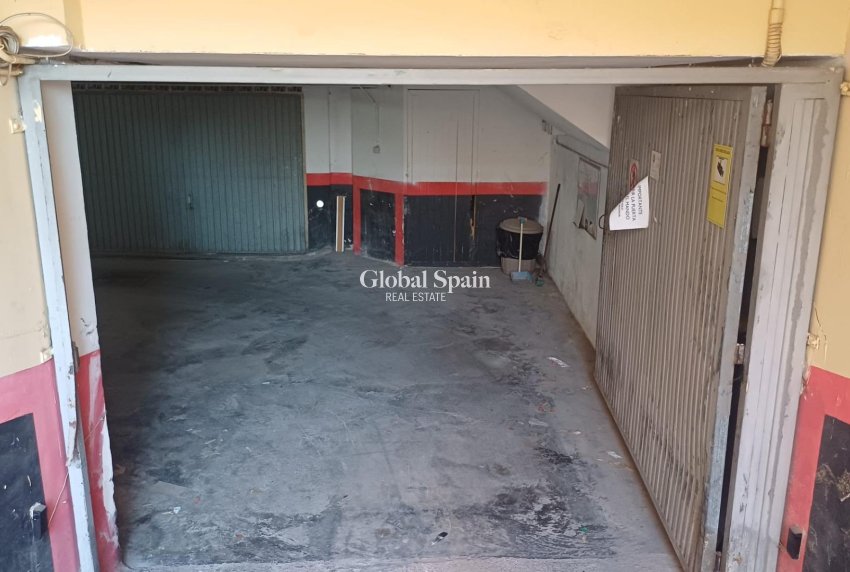 Venta - APARCAMIENTO / GARAJE -
TORREVIEJA - Los Europeos