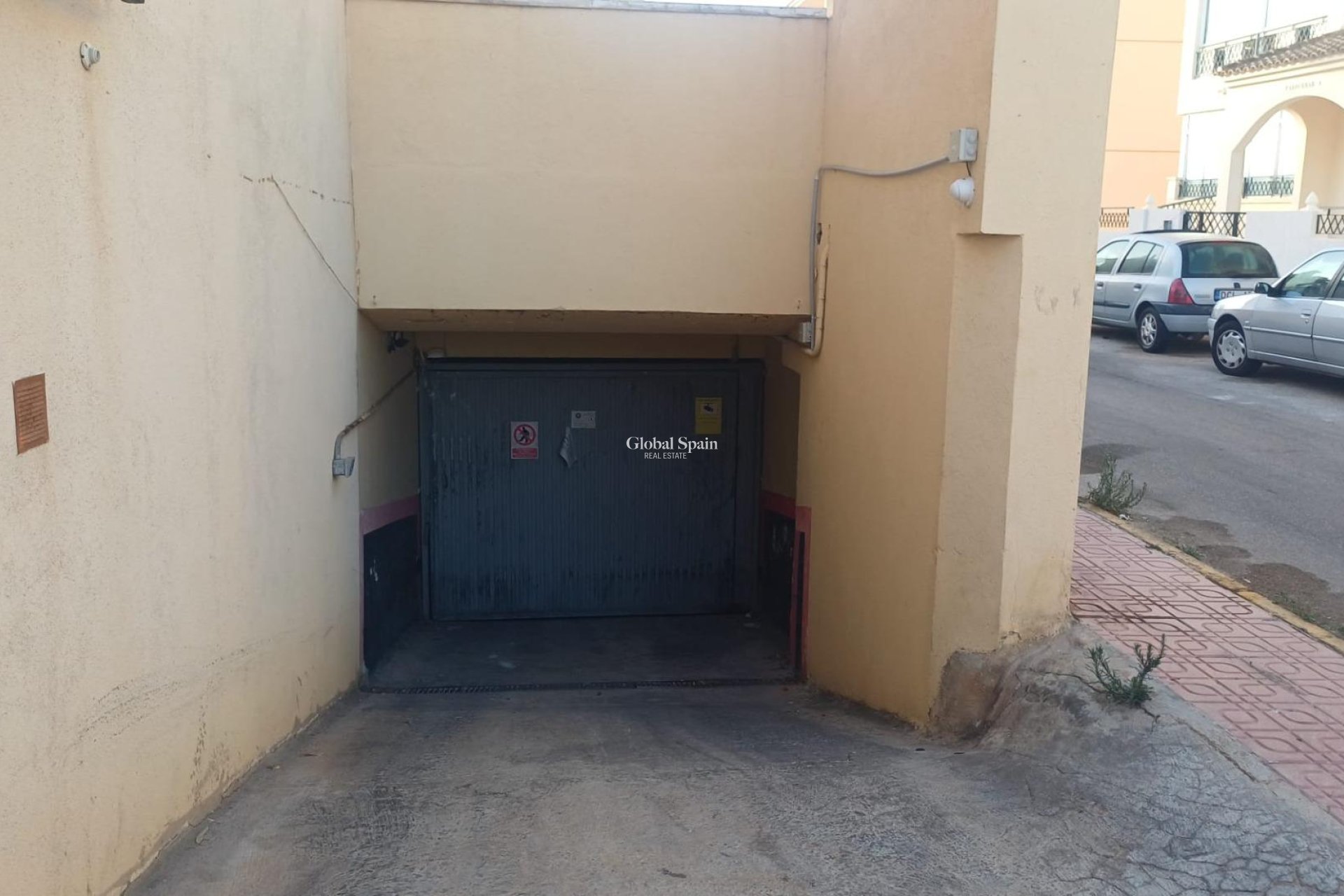 Venta - APARCAMIENTO / GARAJE -
TORREVIEJA - Los Europeos