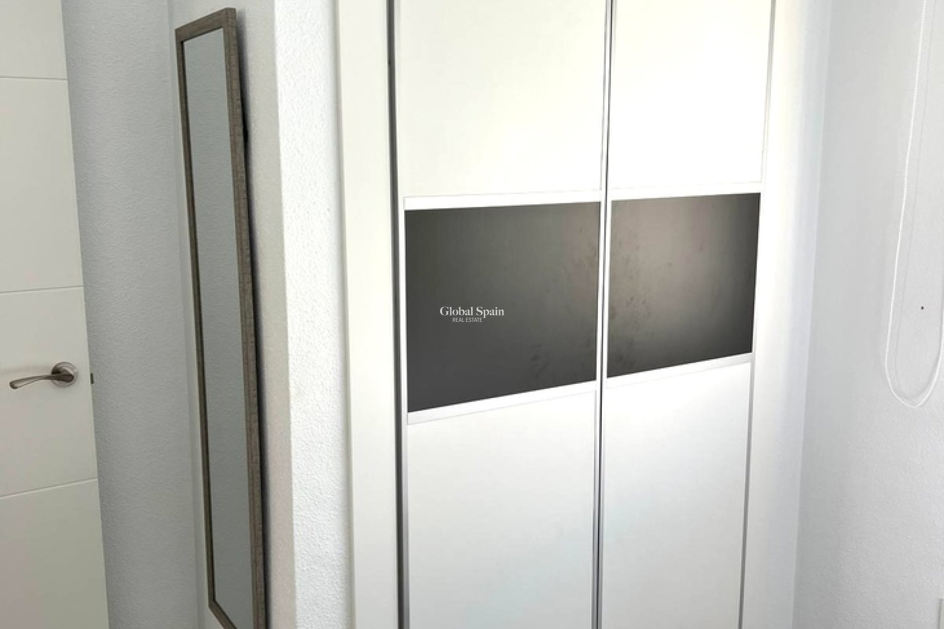 Venta - APARTAMENTO -
ALGORFA - Inland