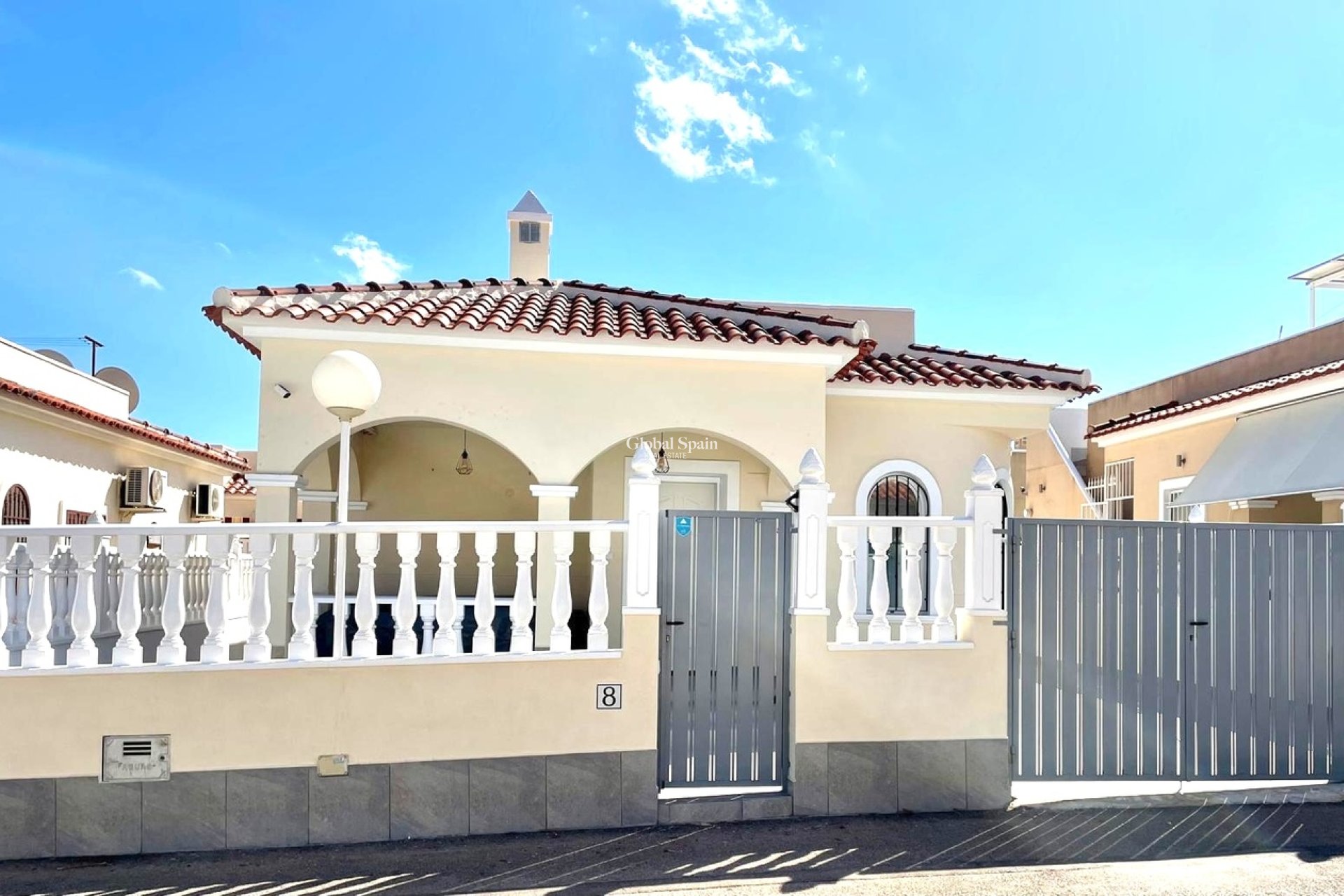 Venta - APARTAMENTO -
ALGORFA - Inland