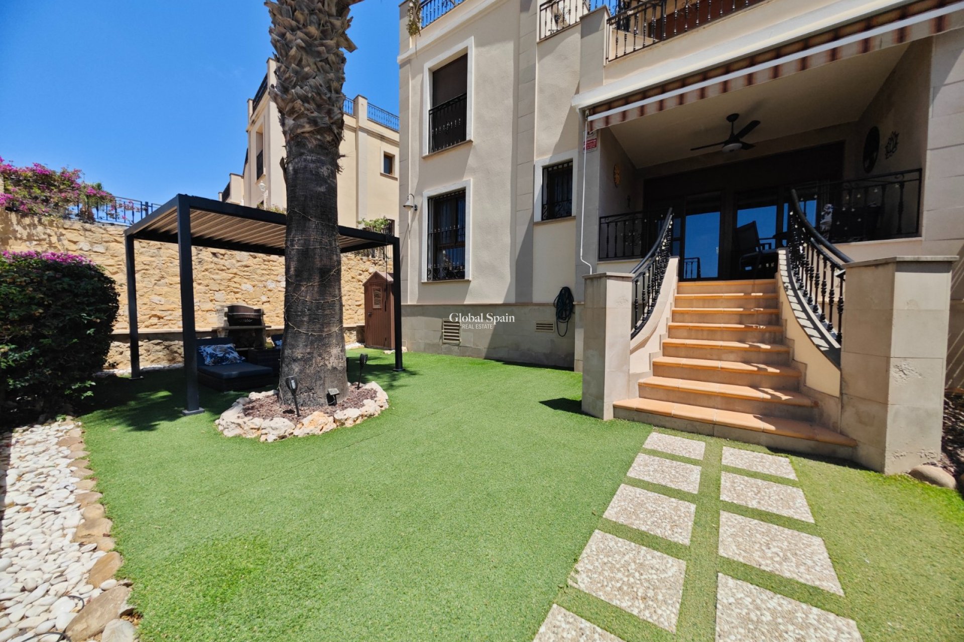 Venta - APARTAMENTO -
ALGORFA - Inland