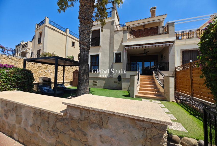 Venta - APARTAMENTO -
ALGORFA - Inland