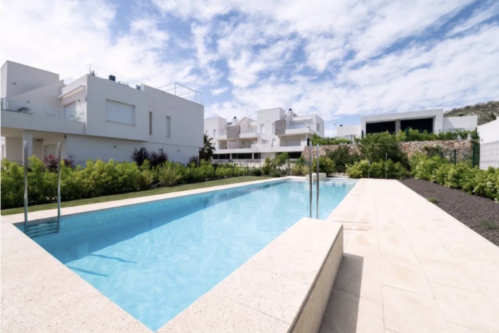 Venta - APARTAMENTO -
ALGORFA - Inland