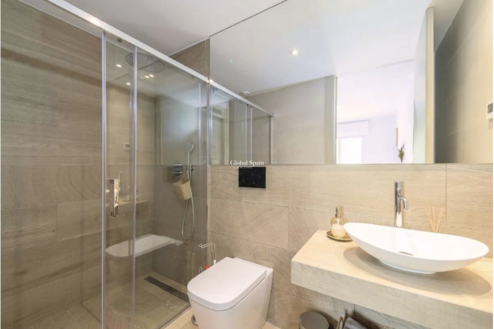 Venta - APARTAMENTO -
ALGORFA - Inland