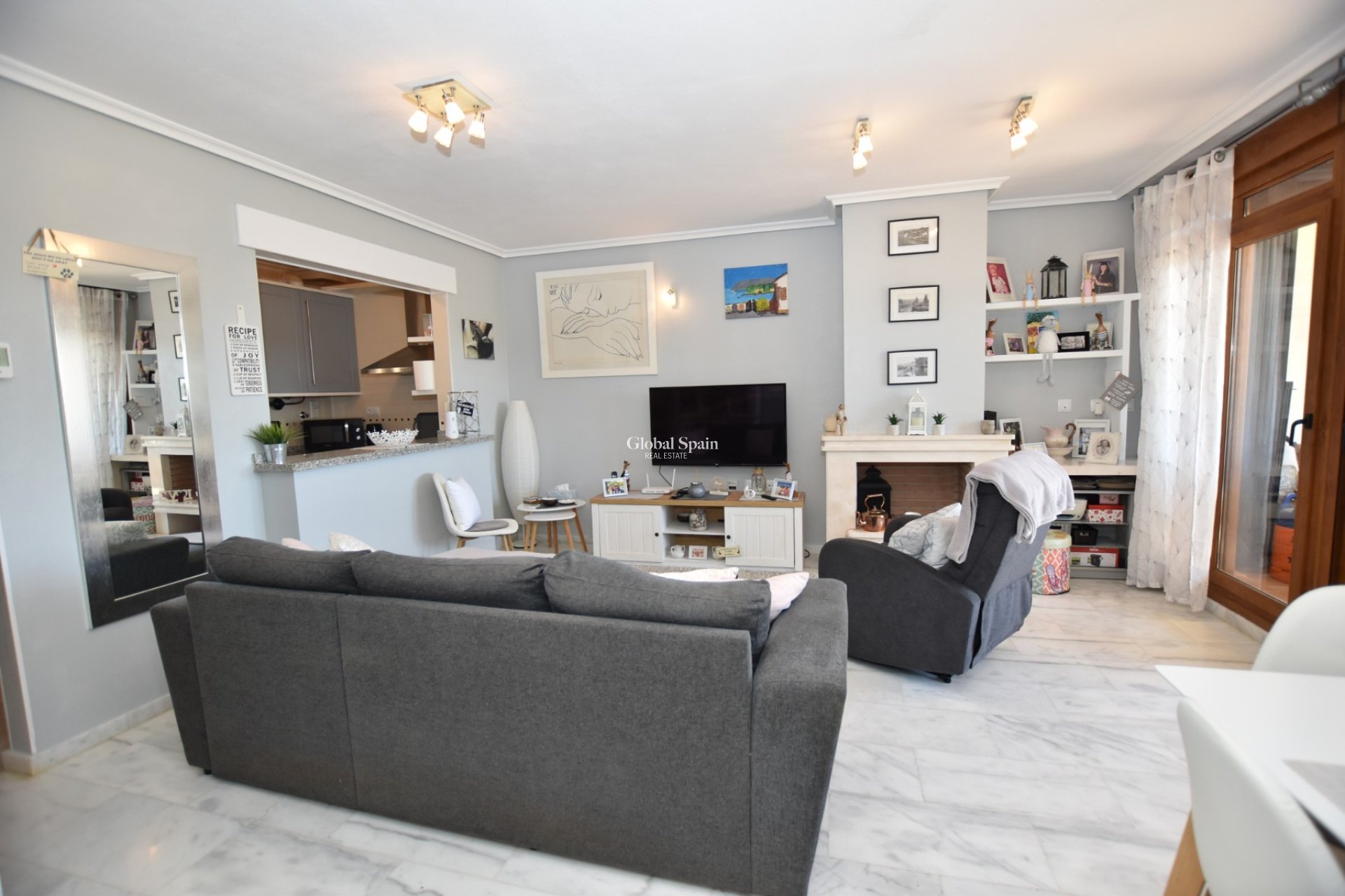 Venta - APARTAMENTO -
ALGORFA - Inland