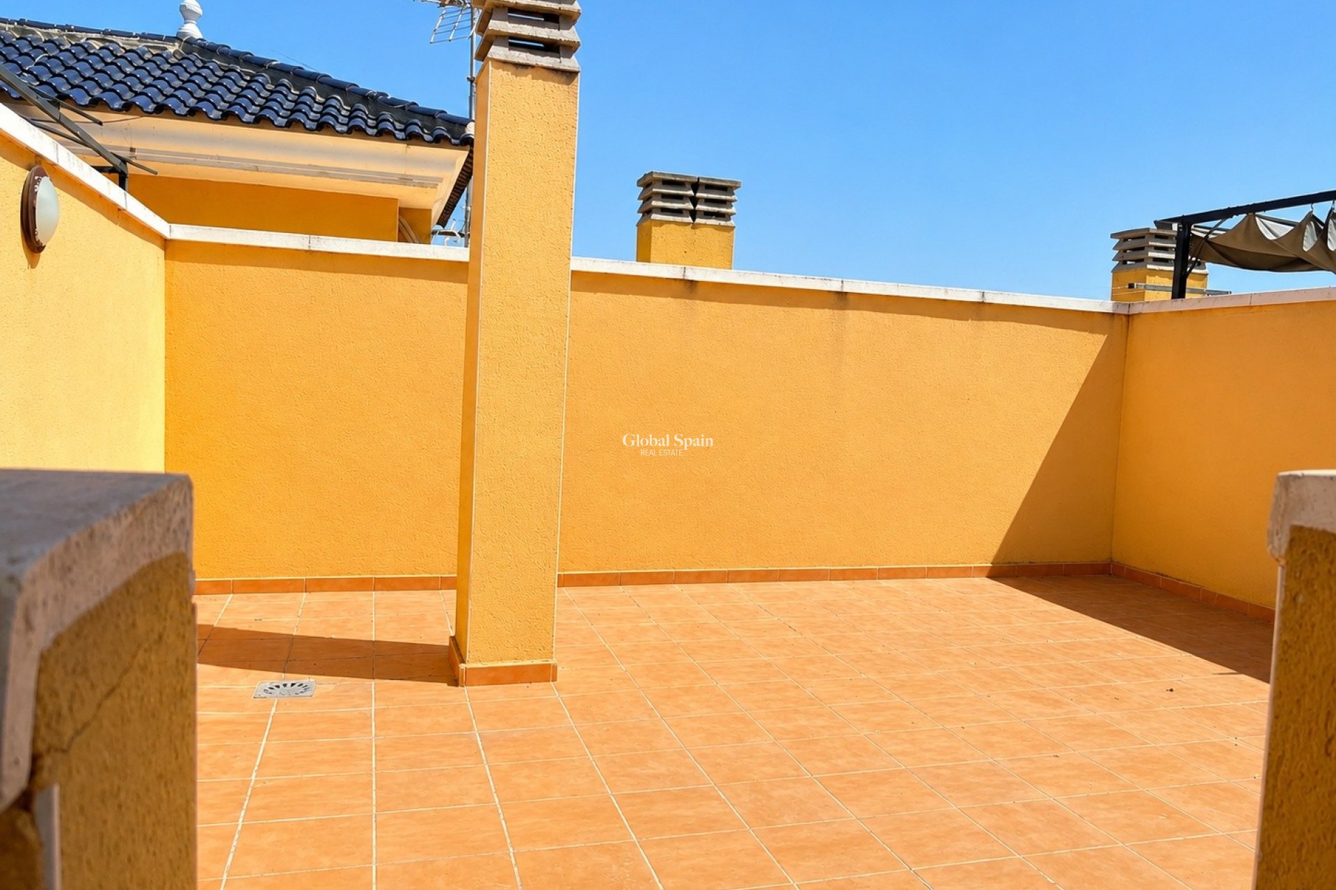Venta - APARTAMENTO -
ALGORFA - Inland