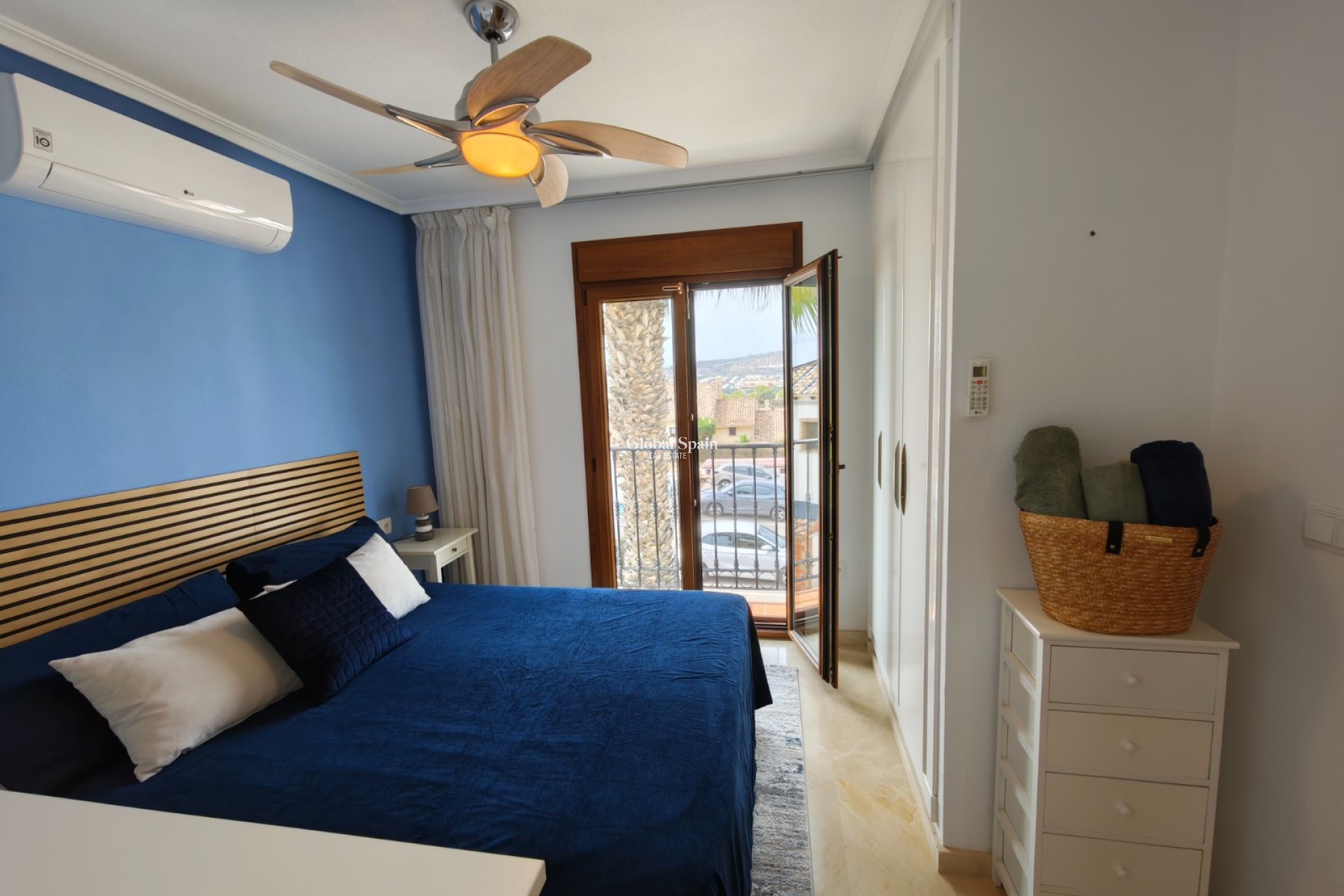 Venta - APARTAMENTO -
ALGORFA - Inland