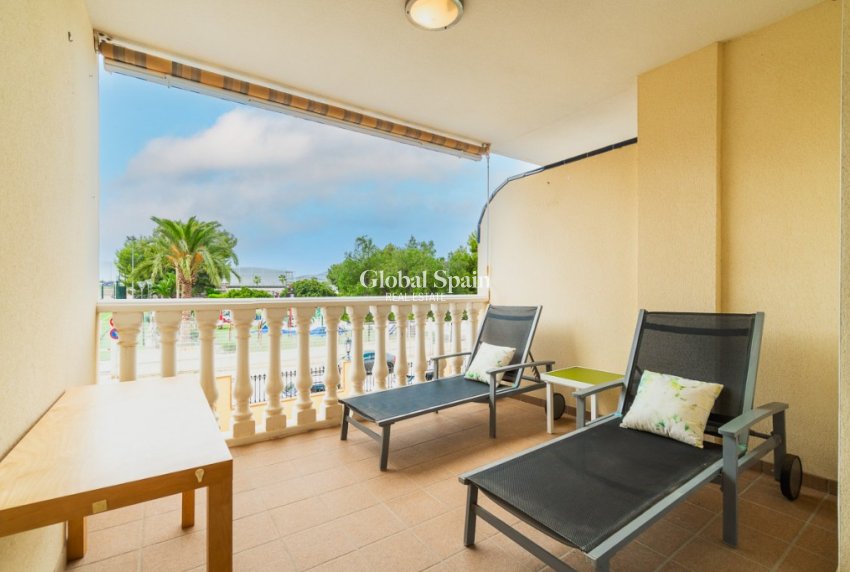 Venta - Apartamento -
ALGORFA