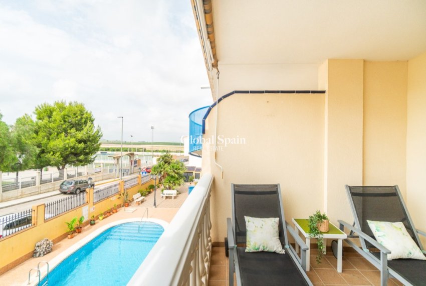 Venta - Apartamento -
ALGORFA
