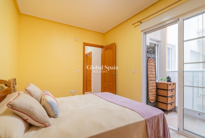 Venta - Apartamento -
ALGORFA