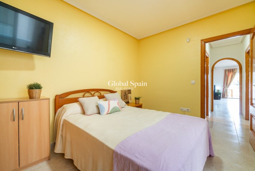 Venta - Apartamento -
ALGORFA