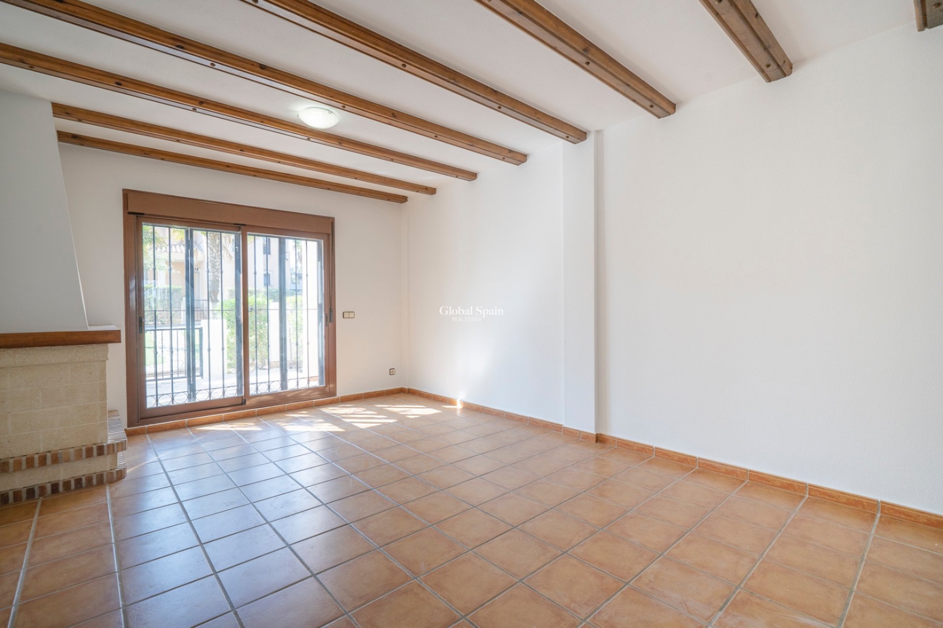 Venta - APARTAMENTO -
ALGORFA