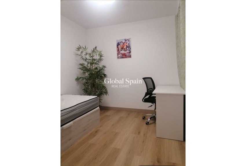 Venta - APARTAMENTO -
ALICANTE - Altozano