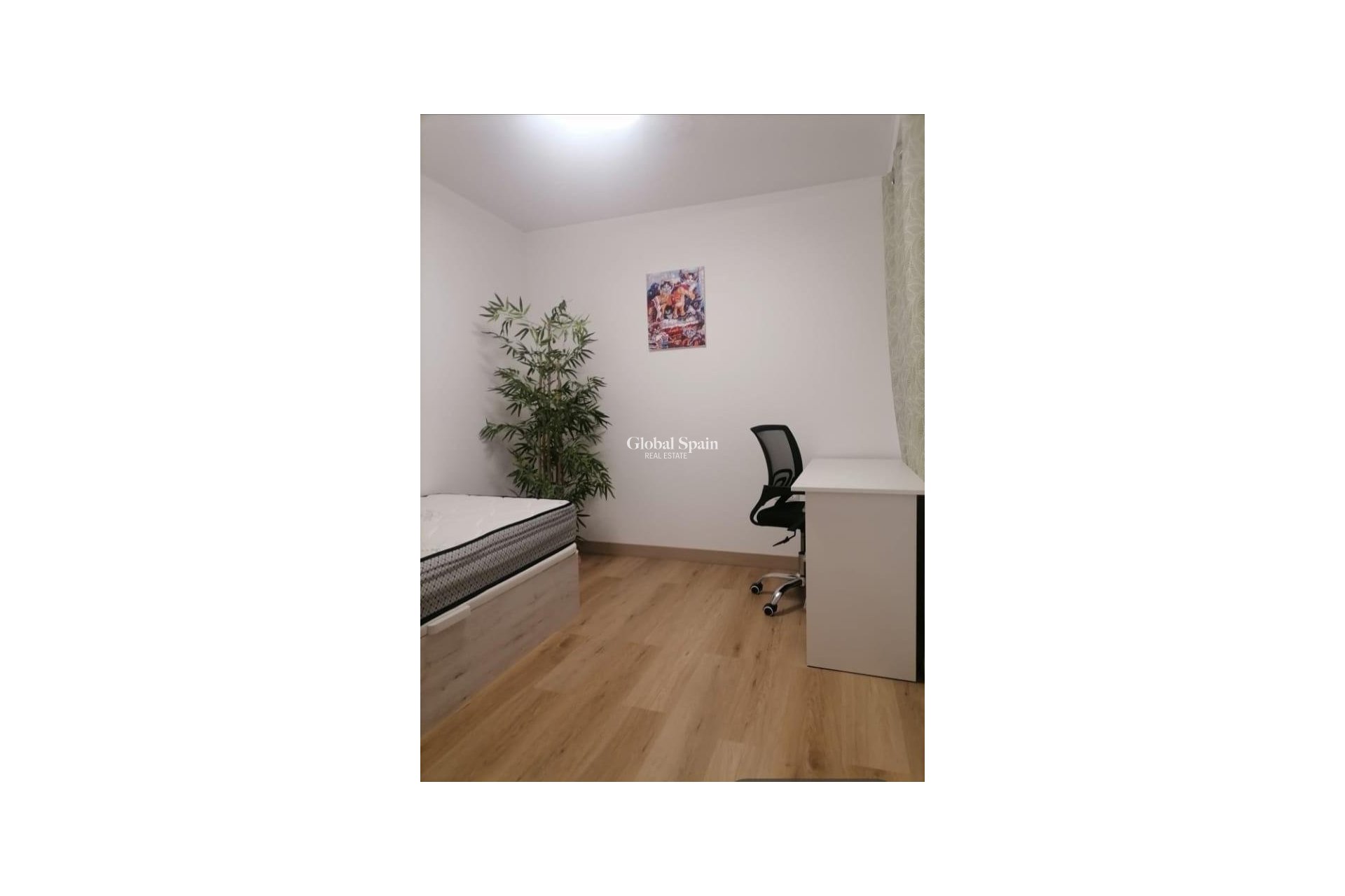 Venta - APARTAMENTO -
ALICANTE - Altozano