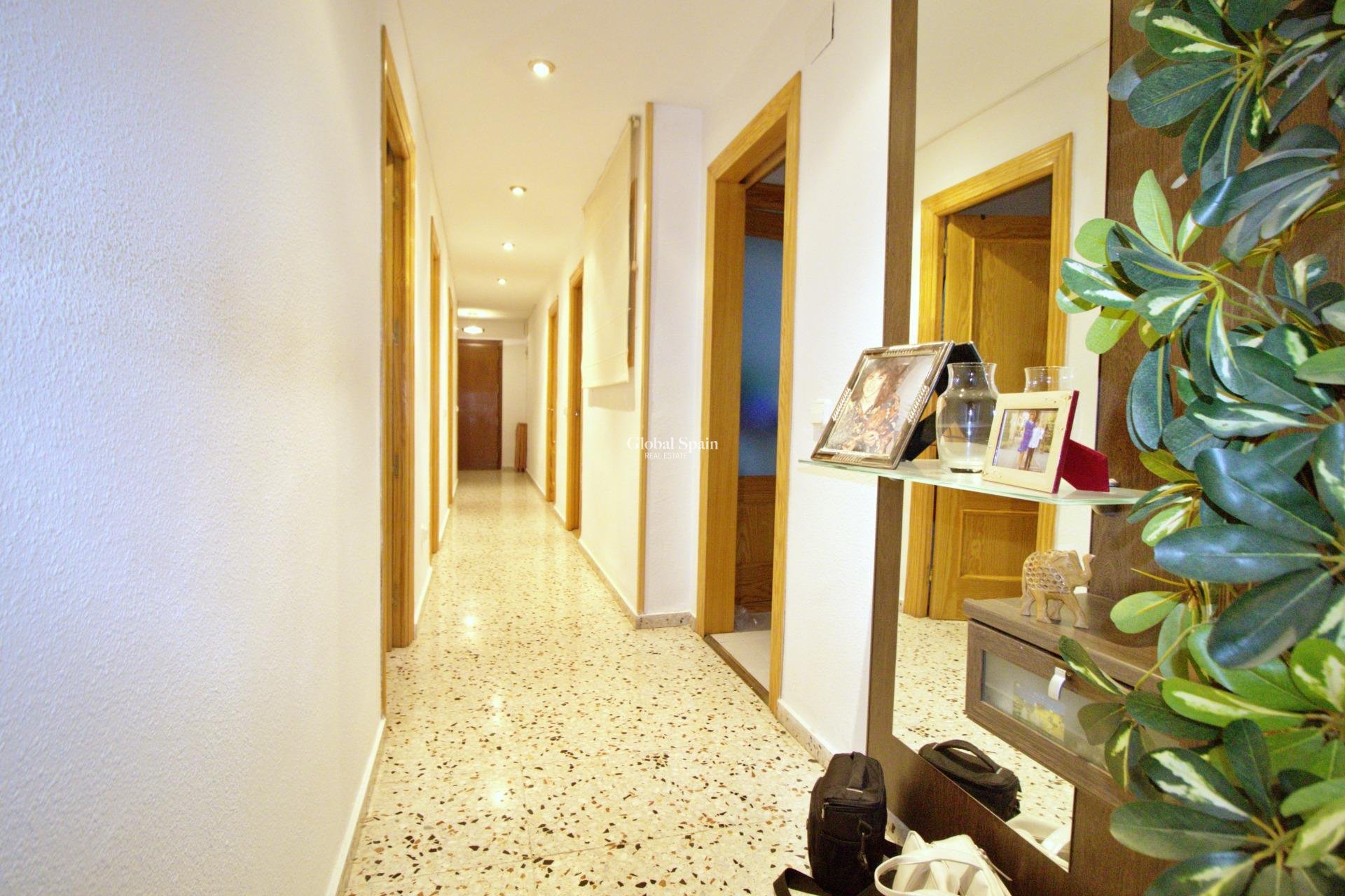 Venta - APARTAMENTO -
ALICANTE - BENALÚA