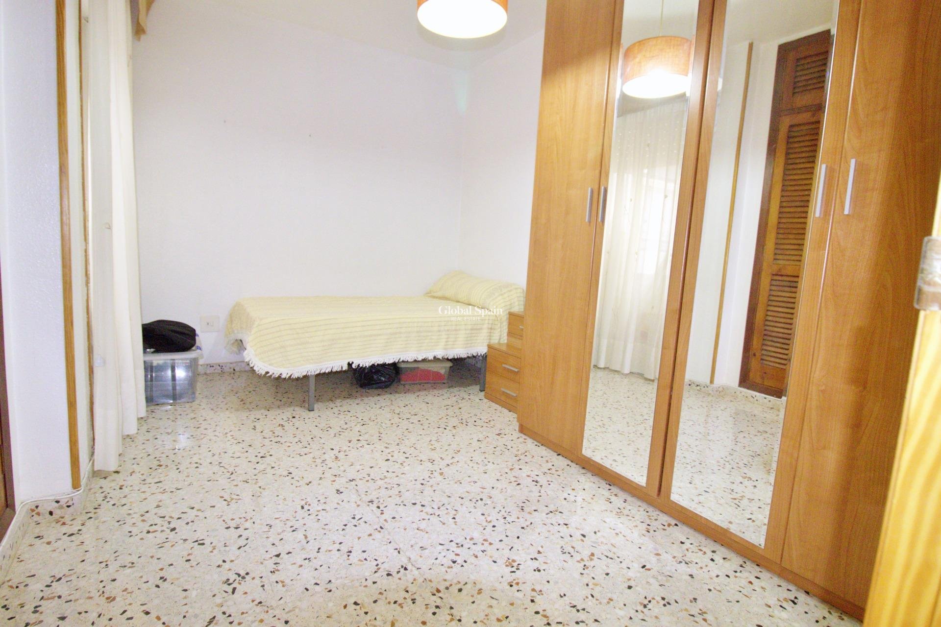 Venta - APARTAMENTO -
ALICANTE - BENALÚA