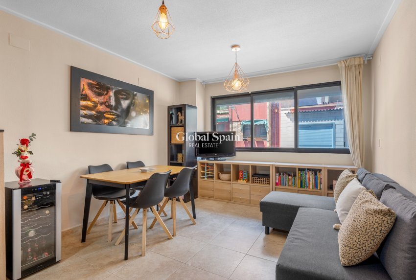 Venta - APARTAMENTO -
ALICANTE - CAROLINAS