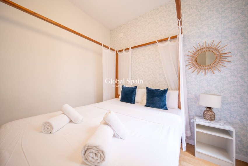 Venta - APARTAMENTO -
ALICANTE - Centro