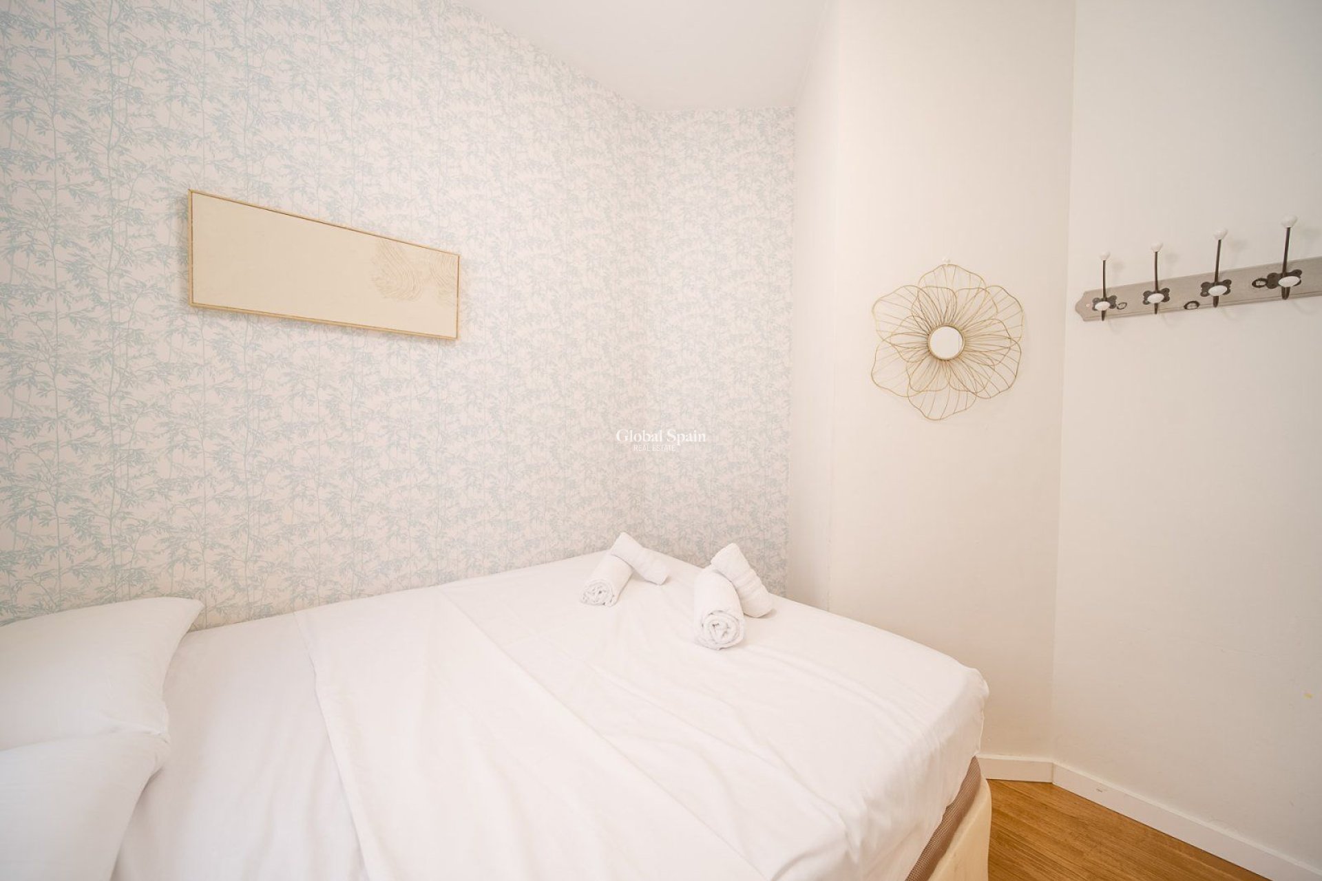 Venta - APARTAMENTO -
ALICANTE - Centro