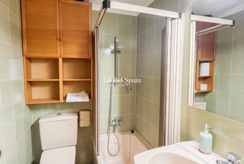 Venta - APARTAMENTO -
ALICANTE - Centro