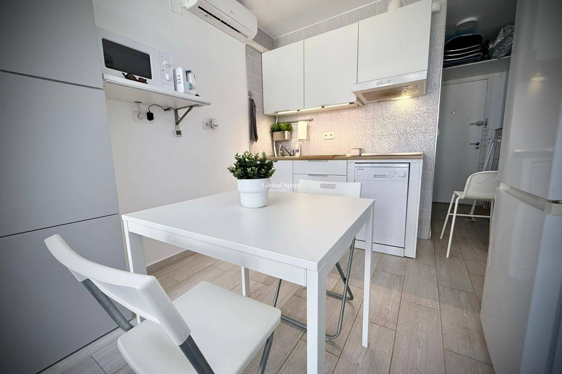 Venta - APARTAMENTO -
ALICANTE - La Creu Del Grau