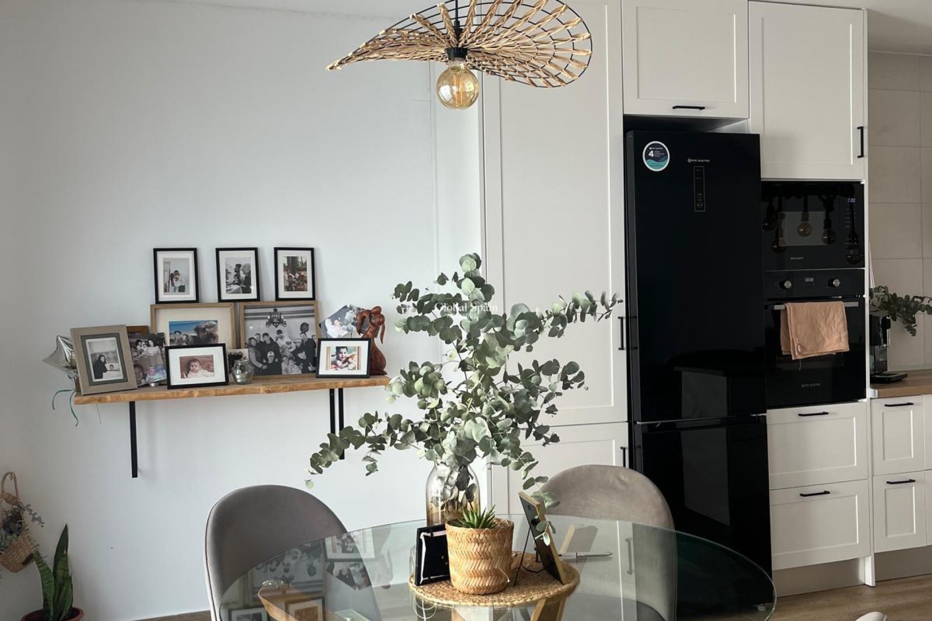 Venta - APARTAMENTO -
ALMORADÍ - Centro Urbano 2
