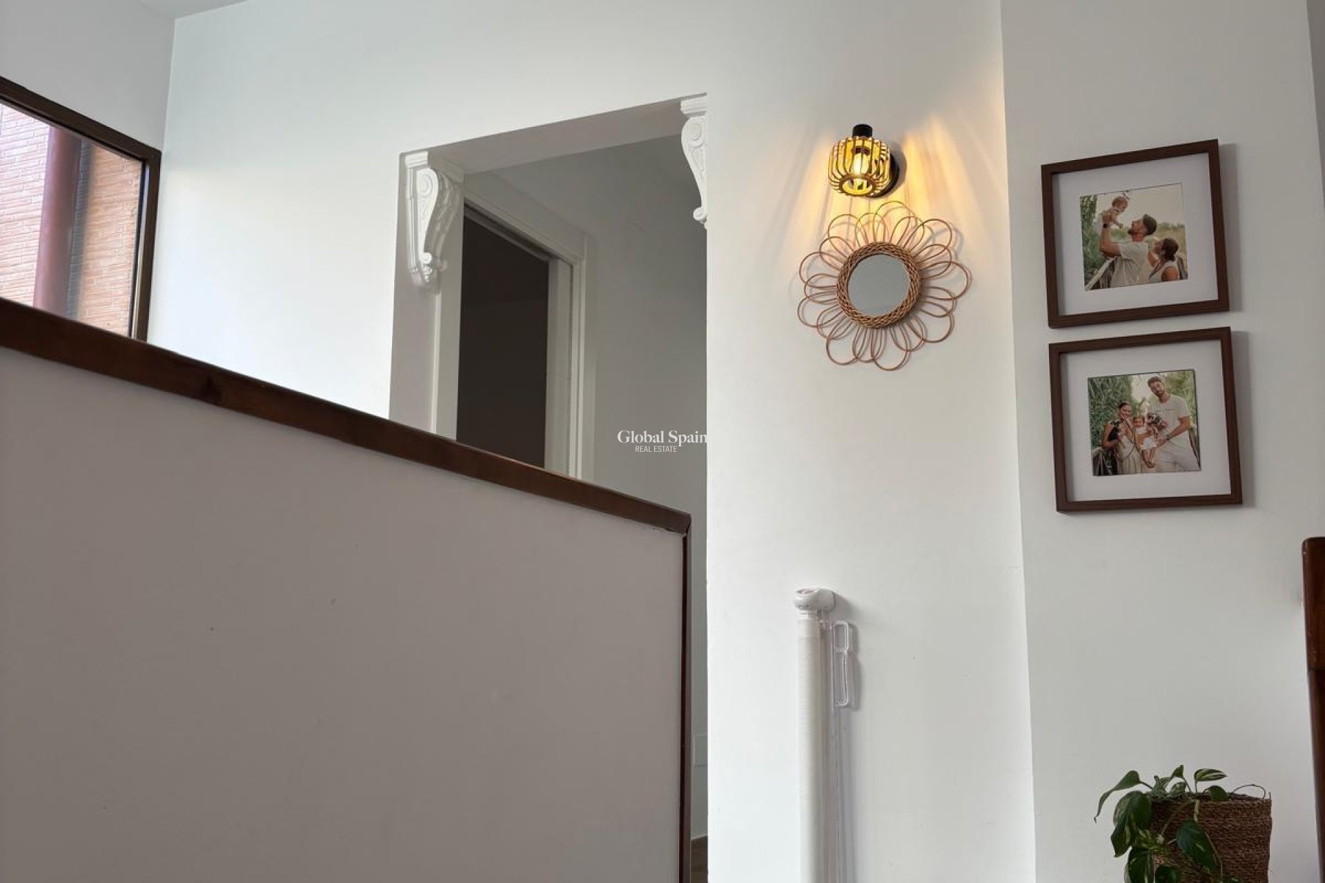 Venta - APARTAMENTO -
ALMORADÍ - Centro Urbano 2