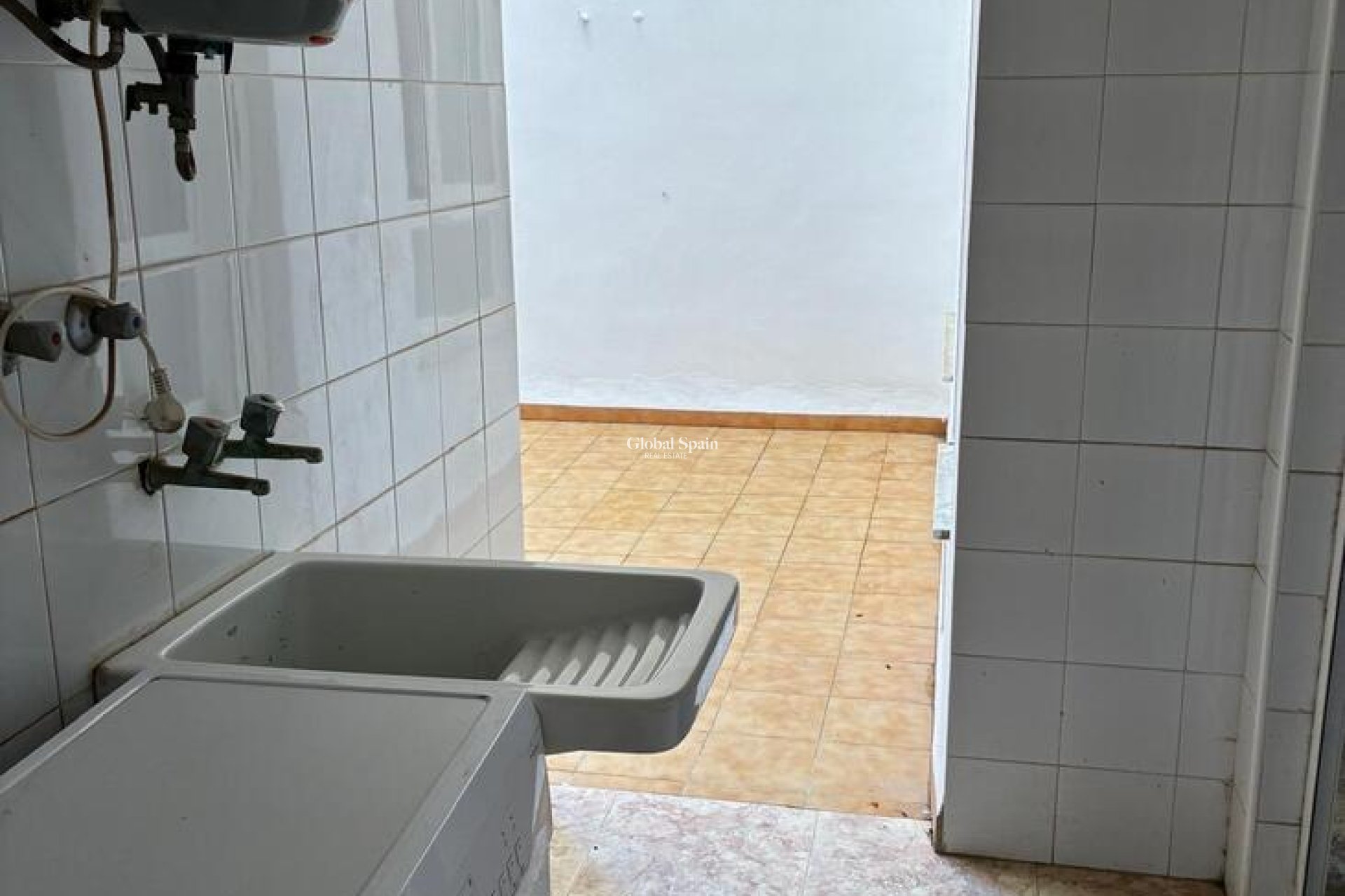 Venta - APARTAMENTO -
ALMORADÍ - Costa Blanca