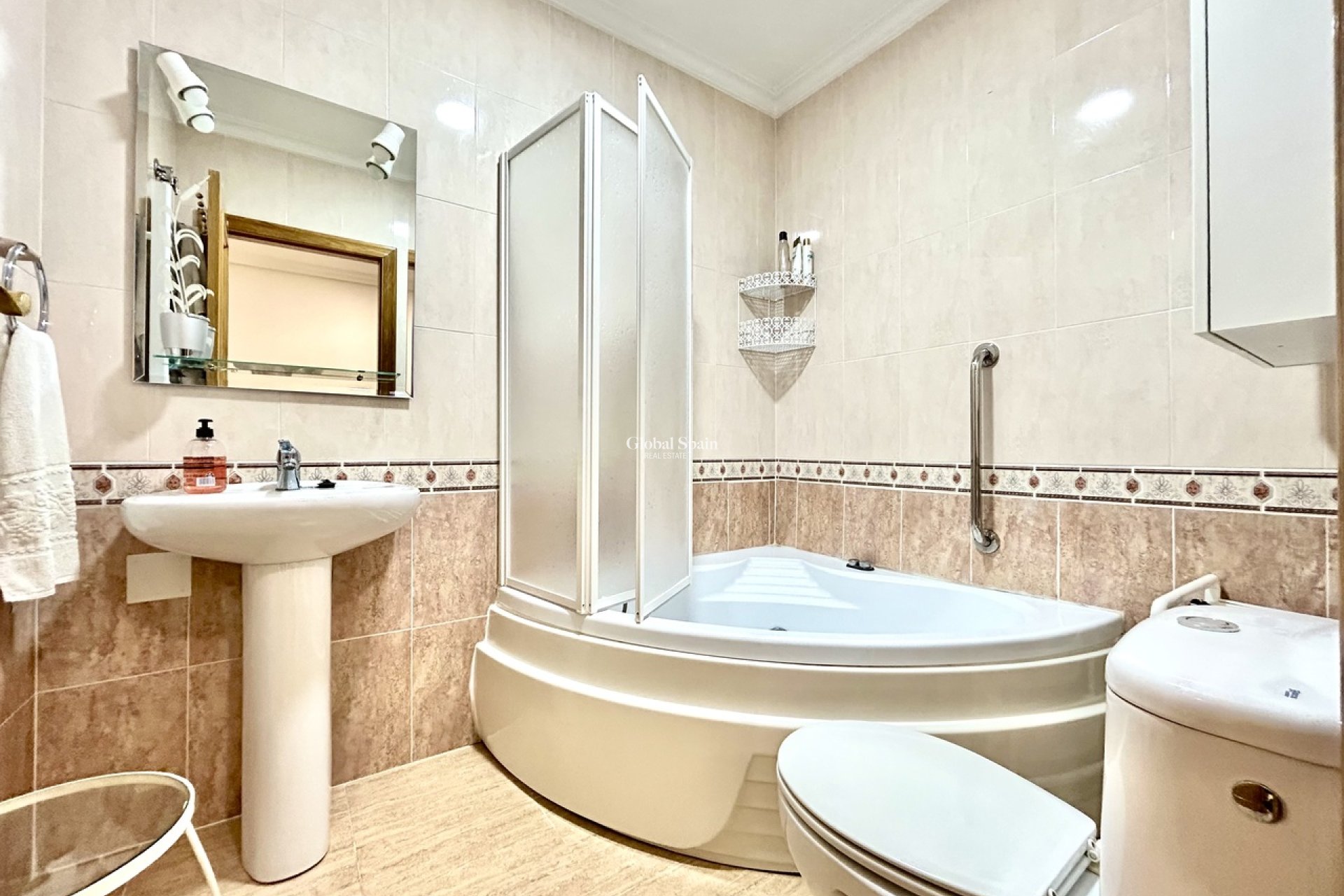 Venta - APARTAMENTO -
ALMORADÍ - Inland