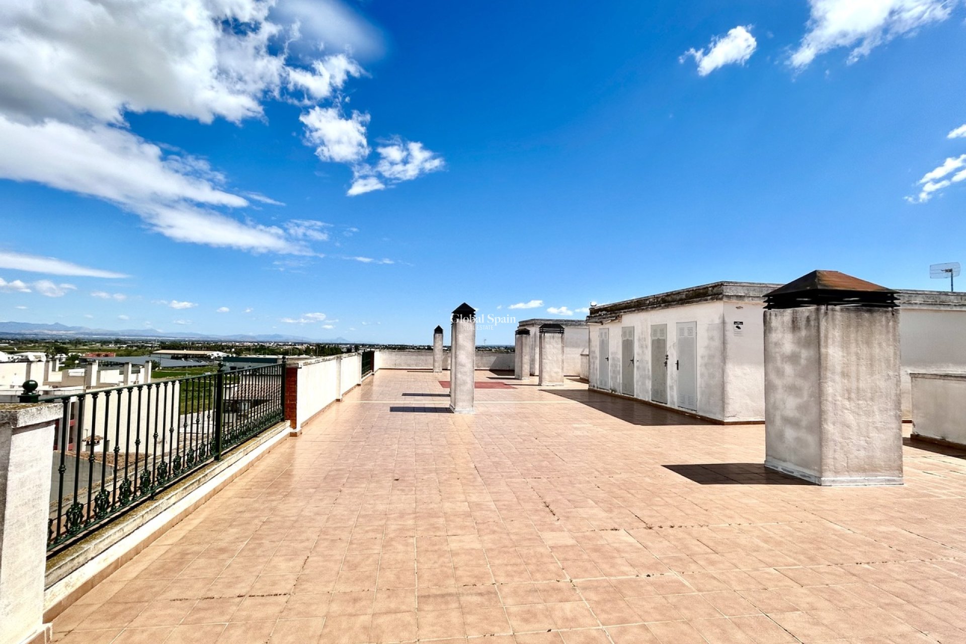 Venta - APARTAMENTO -
ALMORADÍ - Inland