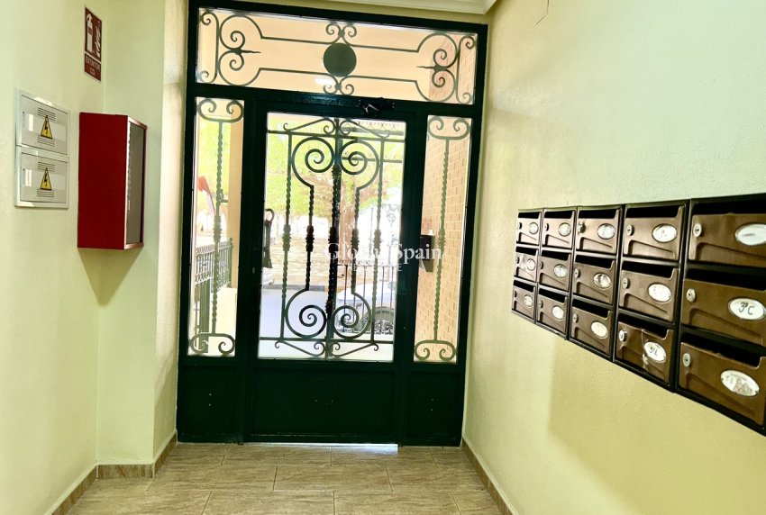 Venta - APARTAMENTO -
ALMORADÍ - Inland