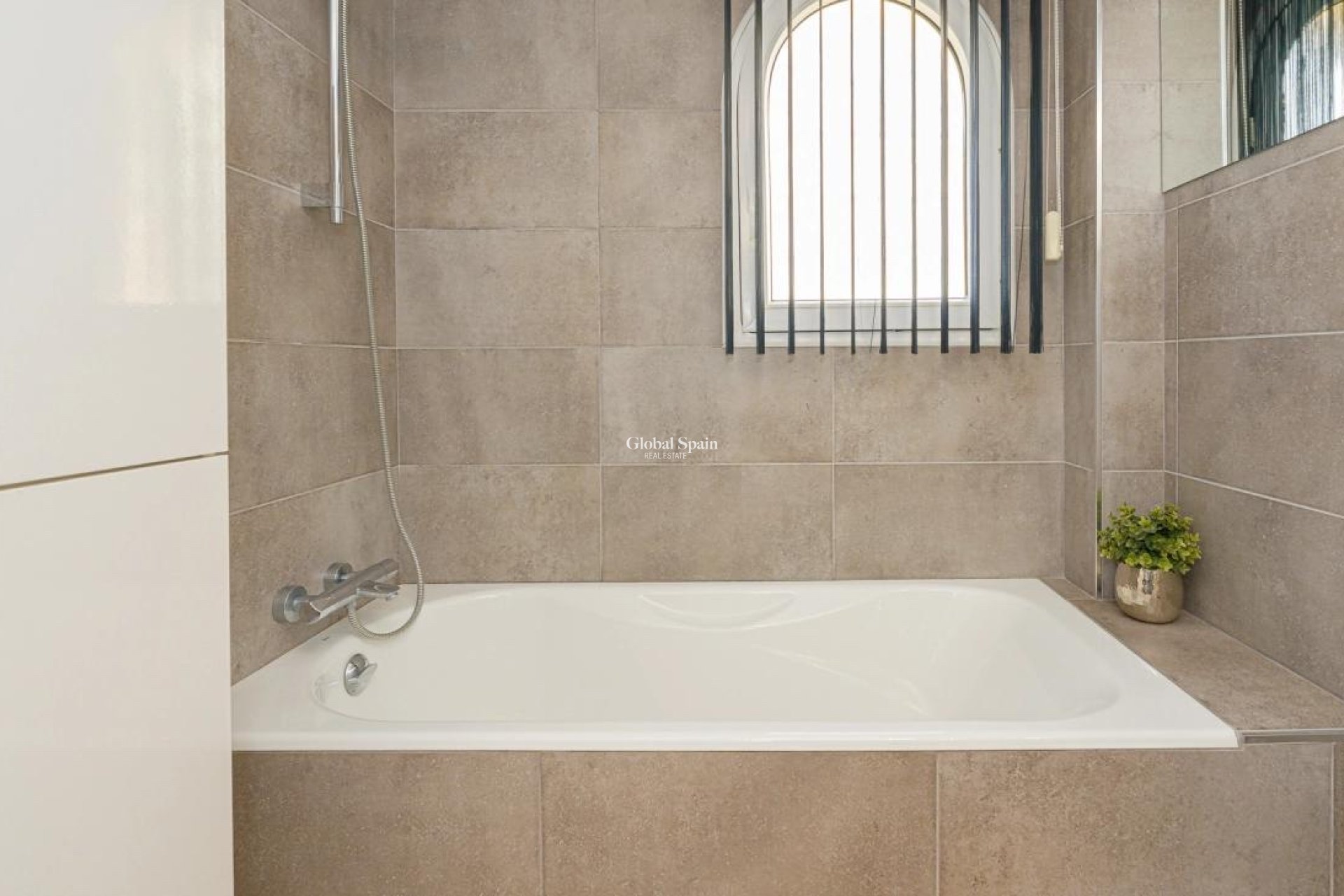 Venta - APARTAMENTO -
ALTEA - Costa Blanca