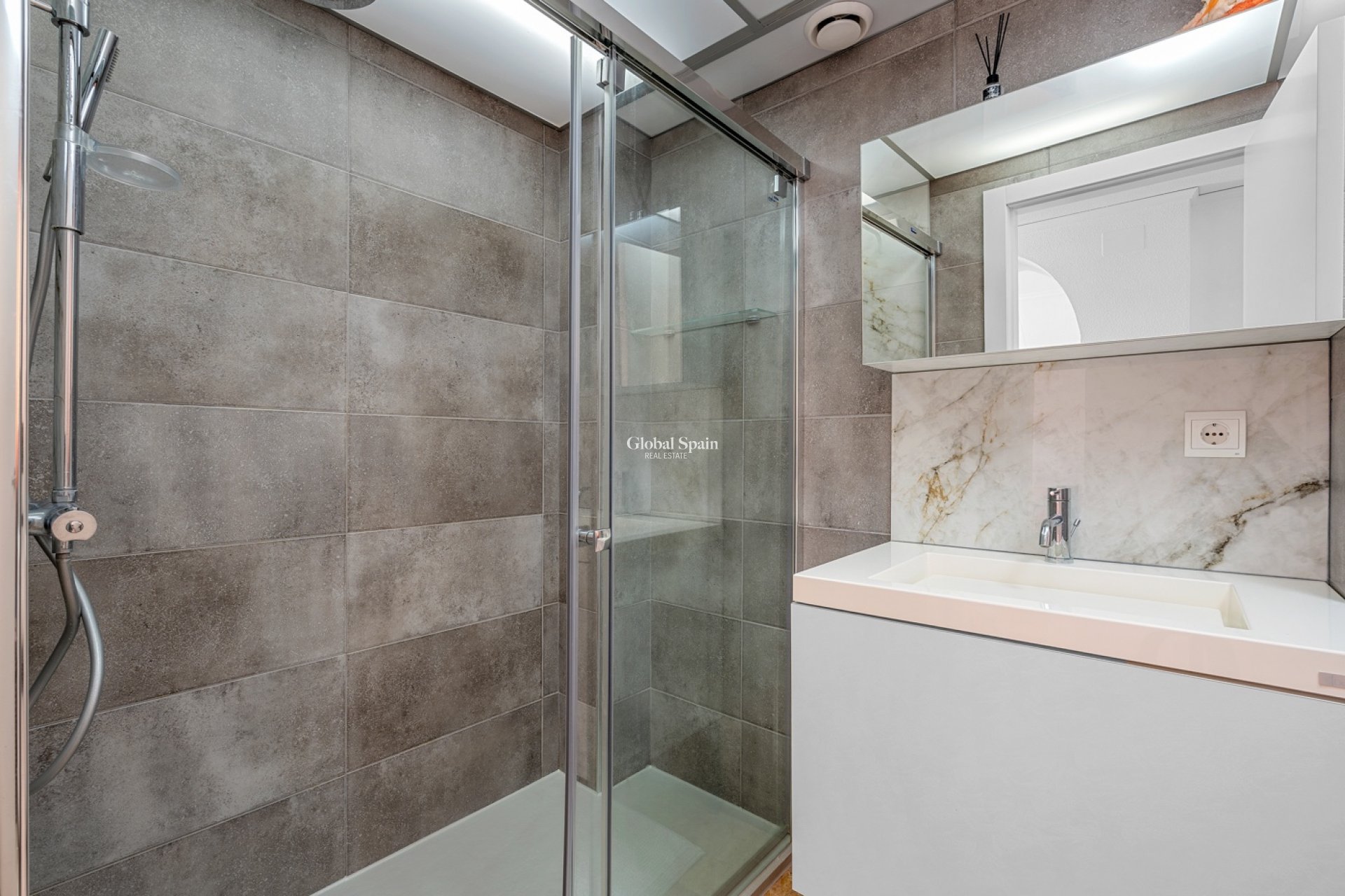 Venta - APARTAMENTO -
ALTEA - Costa Blanca