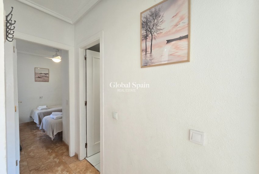 Venta - Apartamento - Apartamento en Planta Alta -
TORREVIEJA - El limonar