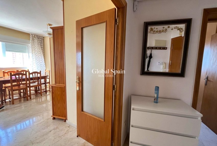 Venta - Apartamento -
BENIDORM - Centro