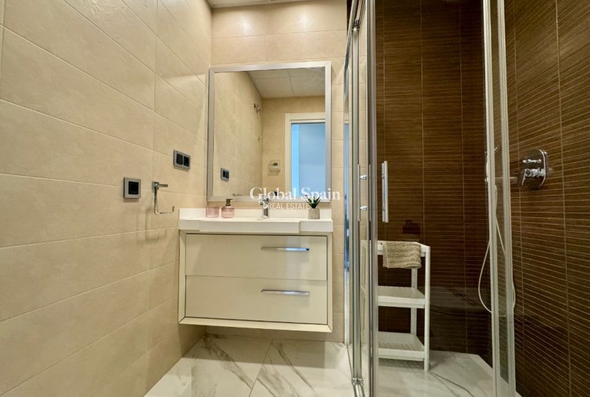 Venta - APARTAMENTO -
BENIDORM - Costa Blanca