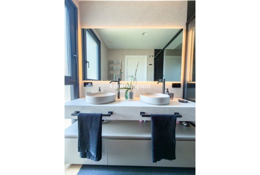 Venta - APARTAMENTO -
BENIDORM - Costa Blanca