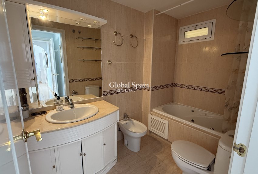 Venta - APARTAMENTO -
BENIDORM - Costa Blanca