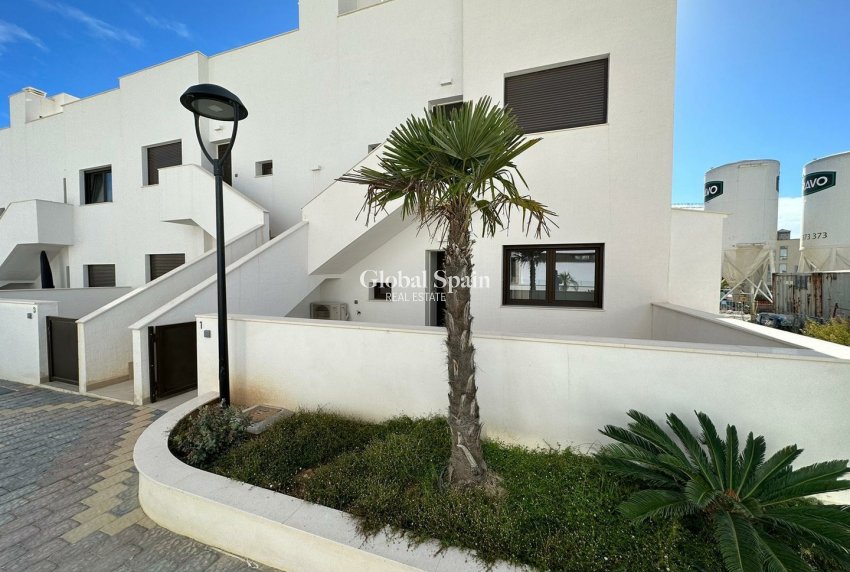 Venta - APARTAMENTO -
BENIDORM - Costa Blanca