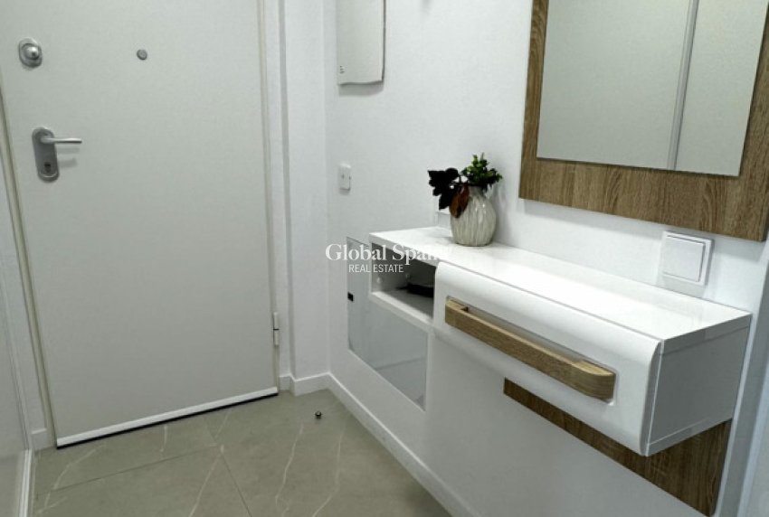 Venta - APARTAMENTO -
BENIDORM - Costa Blanca