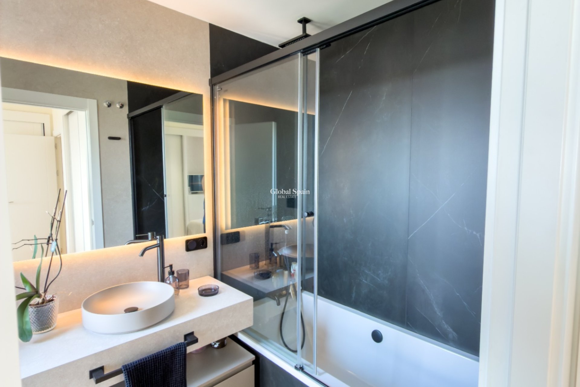 Venta - APARTAMENTO -
BENIDORM - Costa Blanca